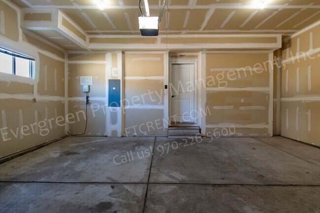 Building Photo - 3015 Denver Dr