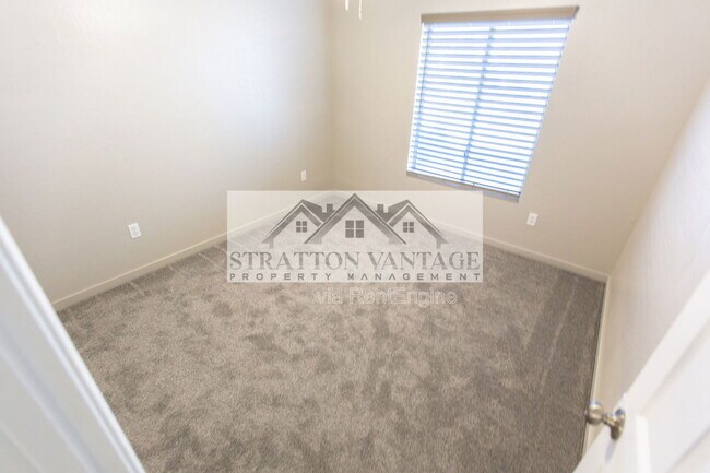 Building Photo - 10281 W Arvada Dr