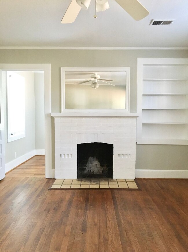 Building Photo - Forest Acres