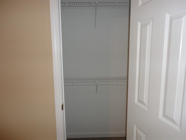 Building Photo - 534 Matthew Dr