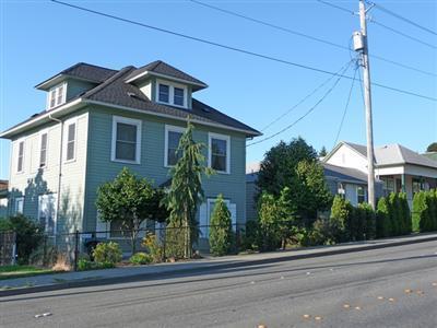 Primary Photo - Gateway Apartments