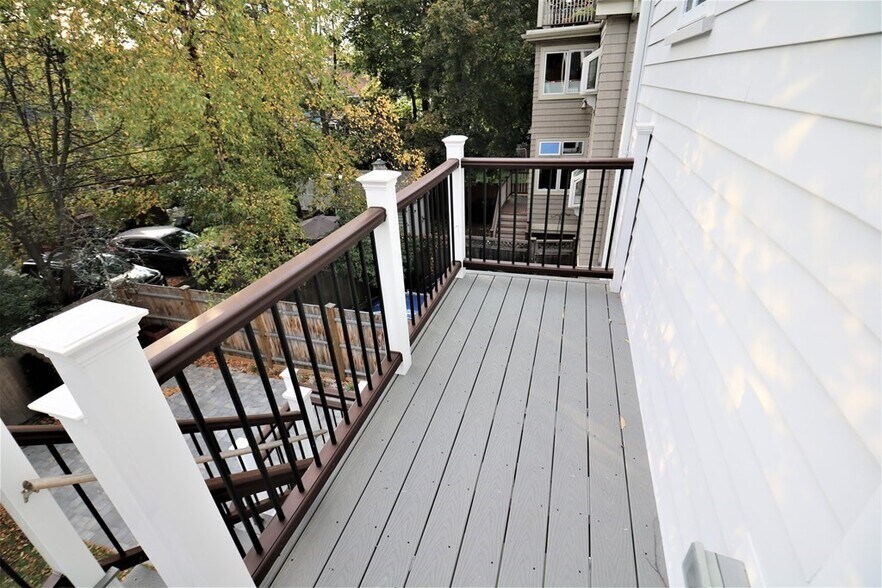 Building Photo - 318 Concord Ave