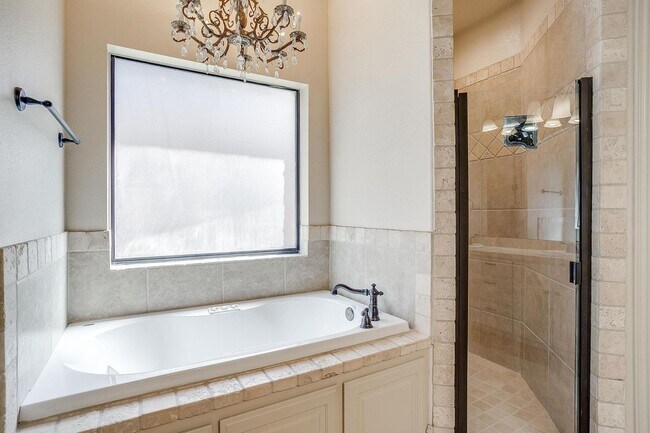 Building Photo - Beautiful 3 Bed, 2.5 Bath Located in HIghly Desired Willow Park Village- Aledo ISD-  76008