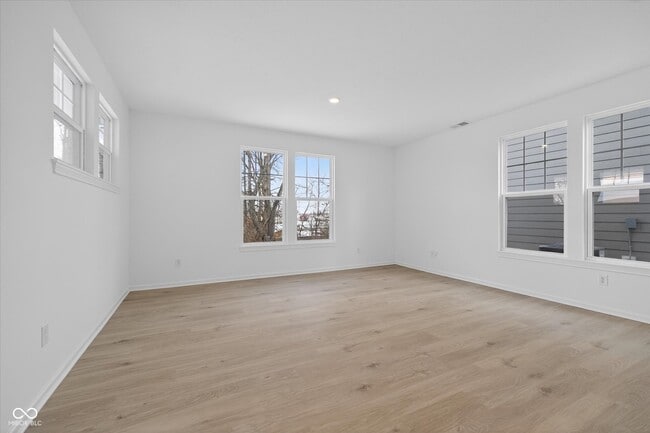 Building Photo - 15946 Meadow Frost Ct