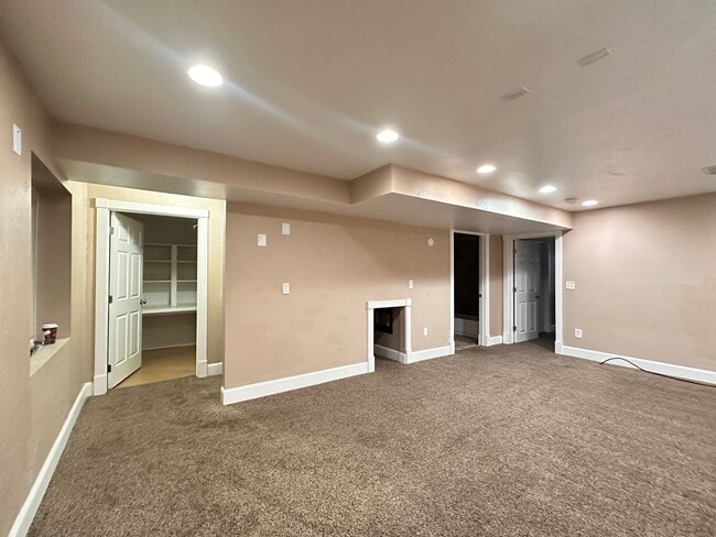 Building Photo - Great Lehi home Available Soon!