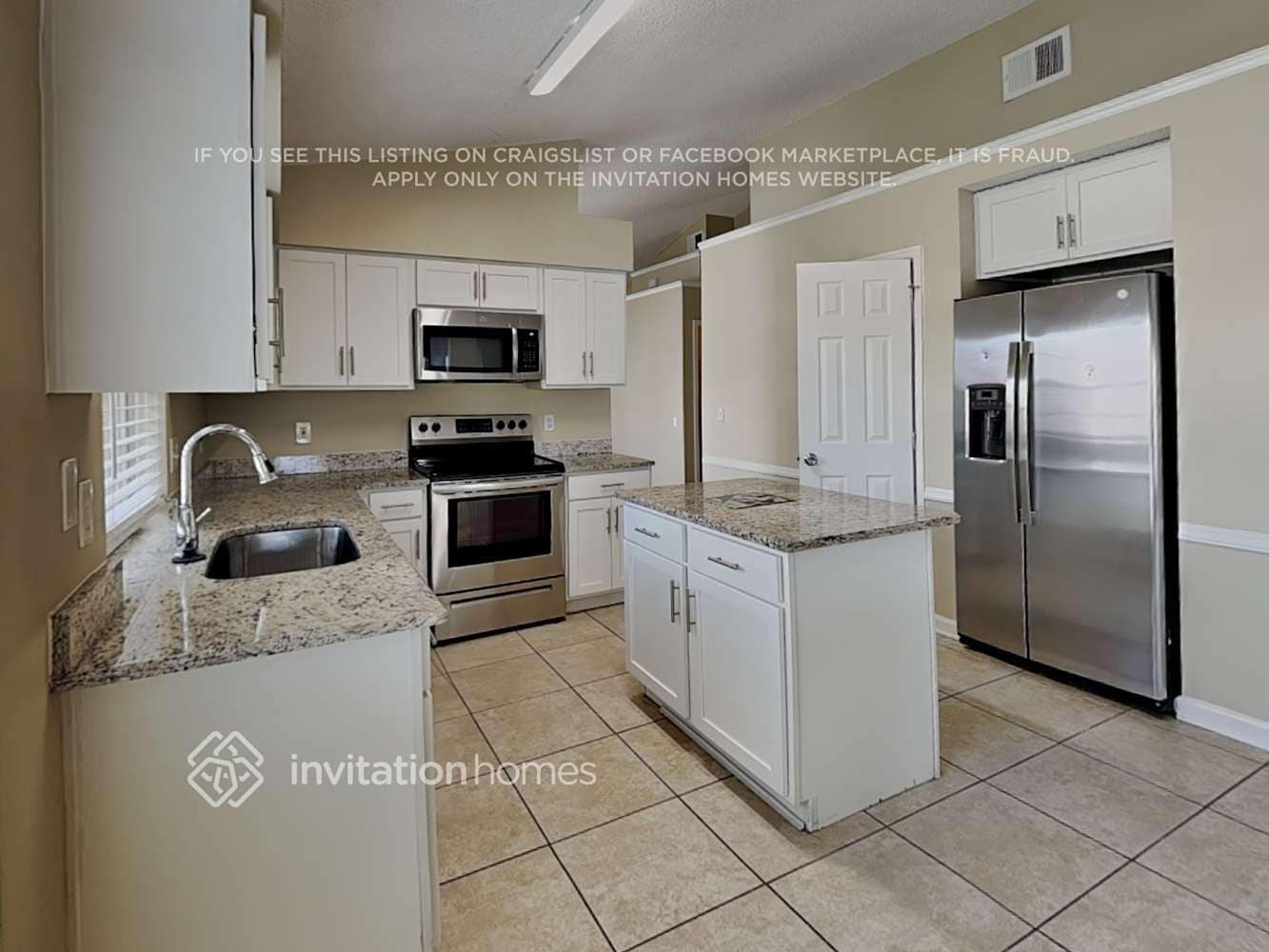 Building Photo - 896 Garden Glen Loop