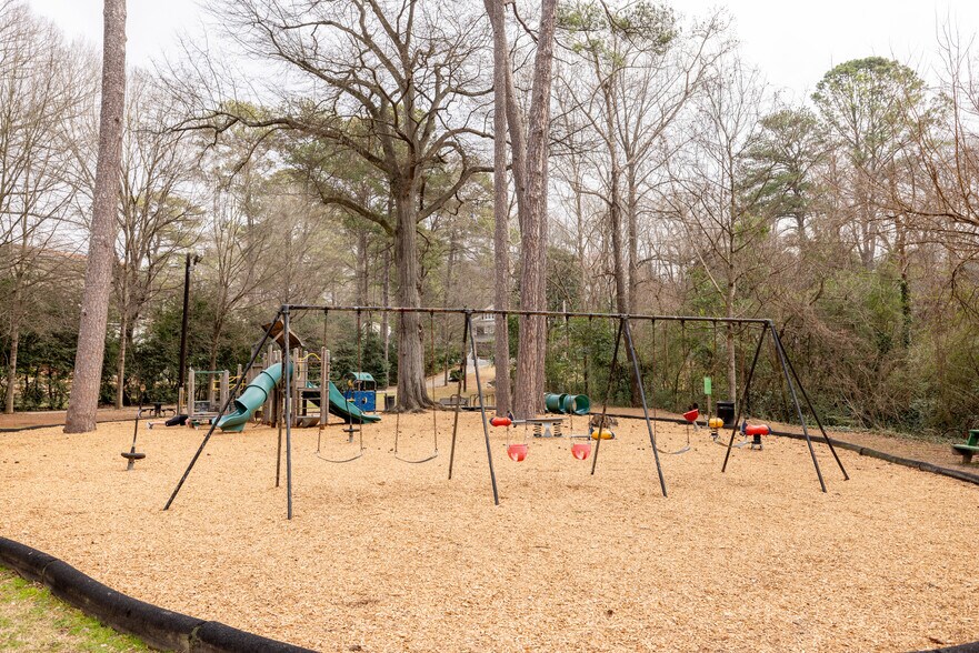 Building Photo - 260 Goodson Way NW