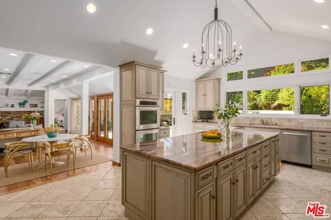 Building Photo - 9545 Dalegrove Dr