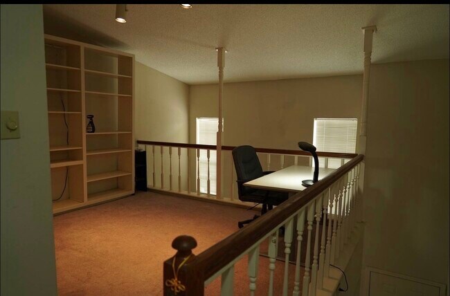 Building Photo - 7575 Cambridge St