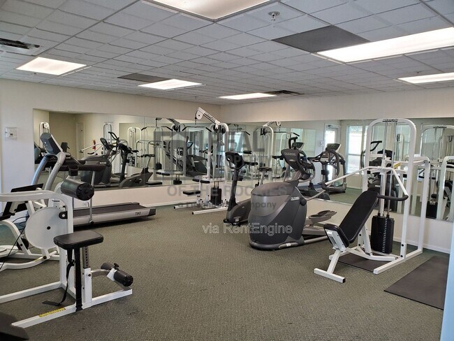 Building Photo - 2702 Rigden Pkwy