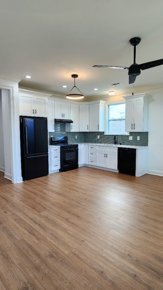 Building Photo - 1020 Verret St