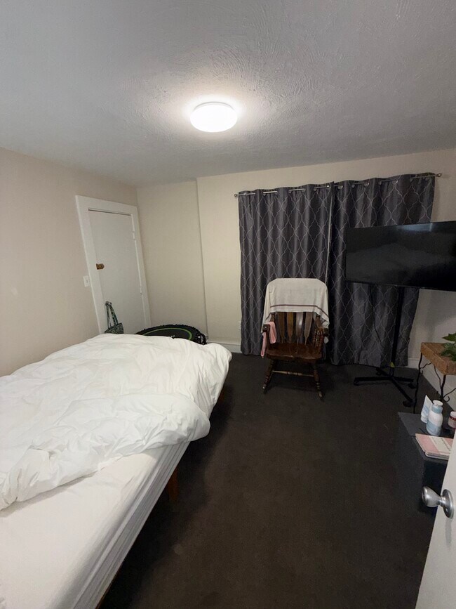 Building Photo - 9 Intervale St