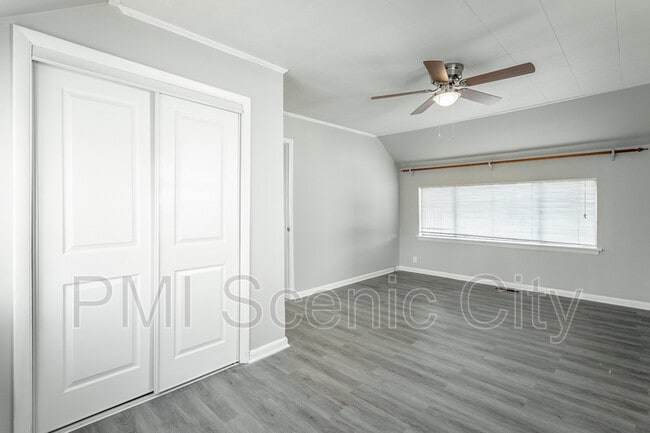 Building Photo - 210 Chickamauga Rd