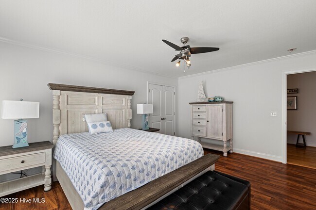 Building Photo - 112 Cherry Grove Dr