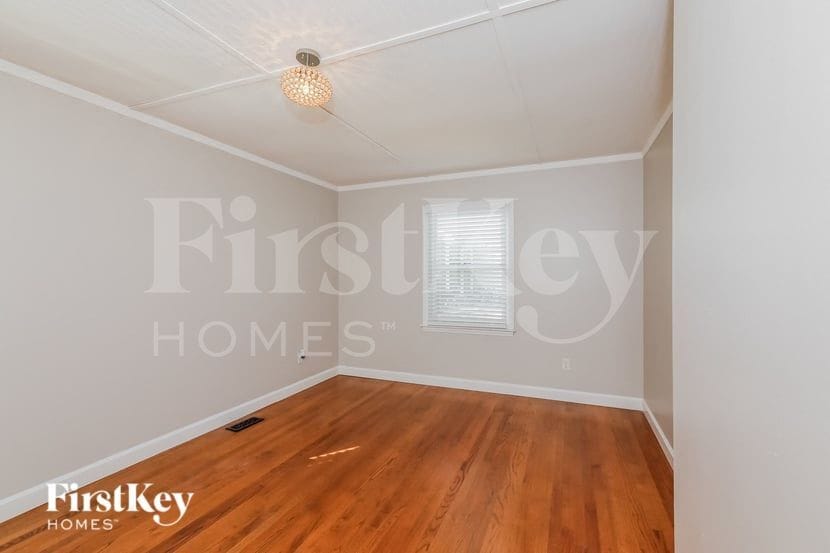Building Photo - 120 Keowee Cir