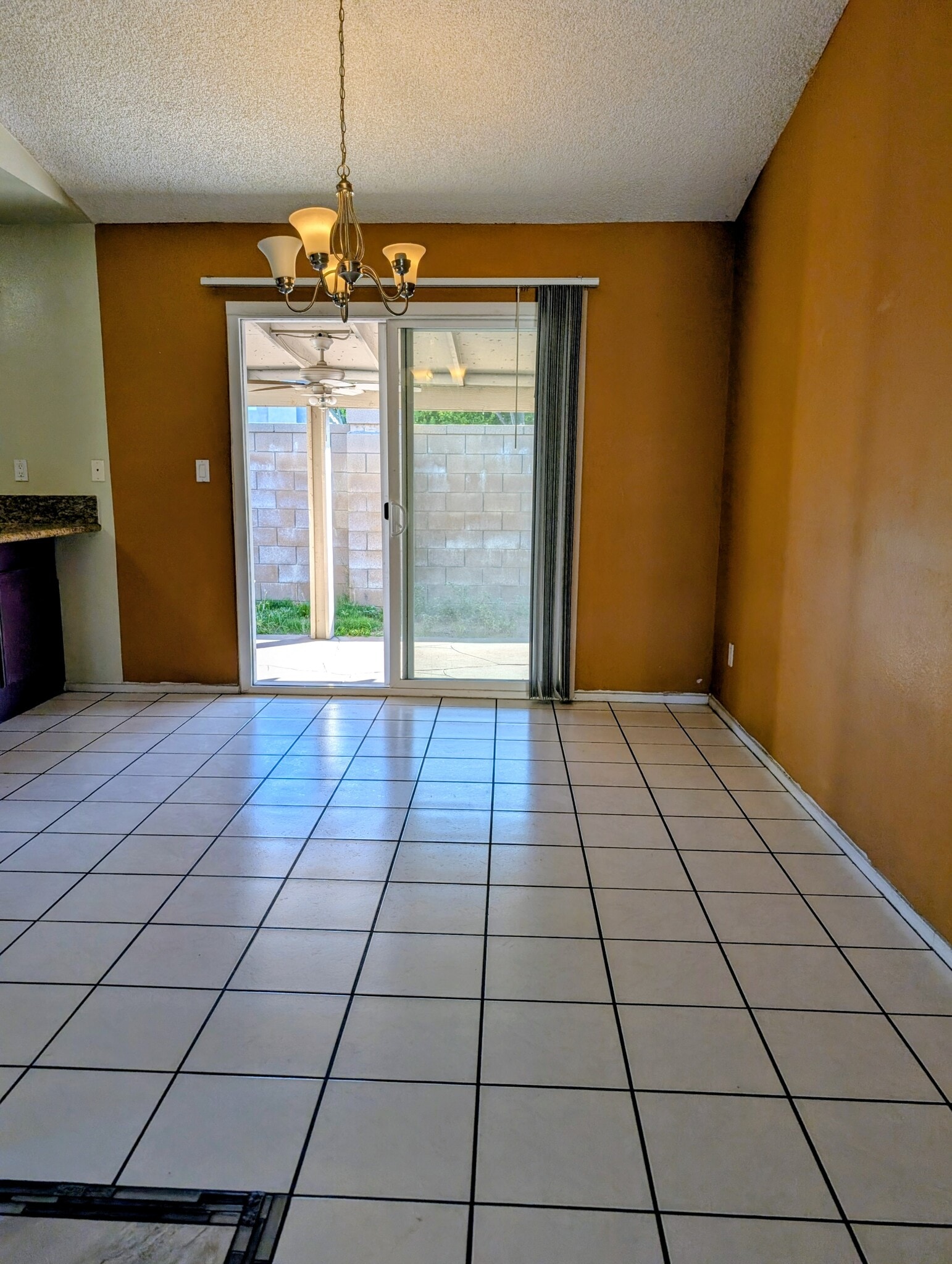 Building Photo - 2524 Plaza Serena Dr