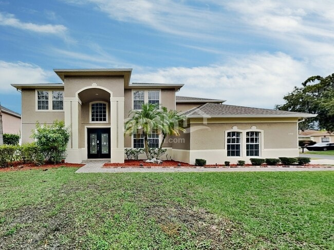 Building Photo - 2300 Treetop Ln