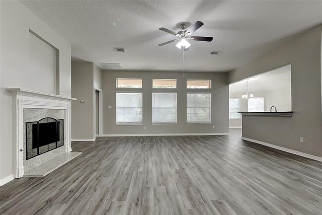 Building Photo - 8019 Malardcrest Dr