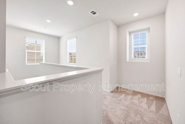 Building Photo - 40383 Birchfield Dr