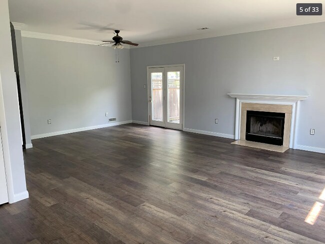 Building Photo - 2108 Noras Ct