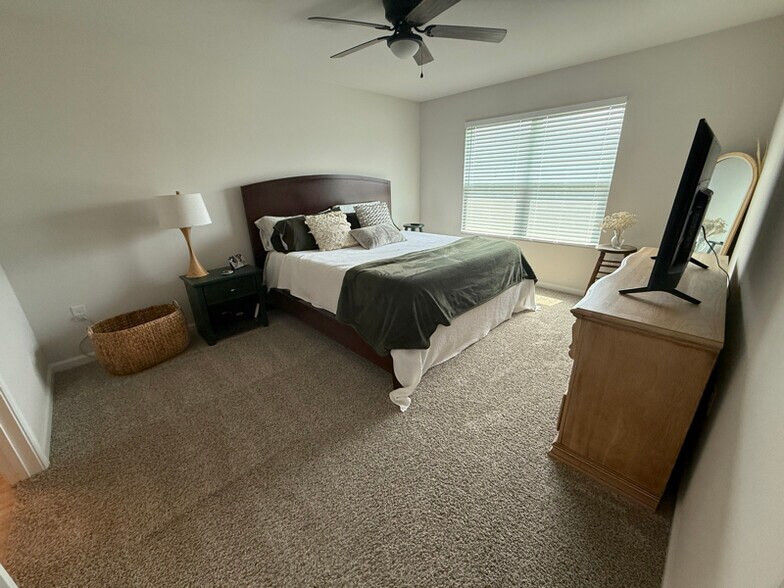 Building Photo - 4374 Redbay Ct