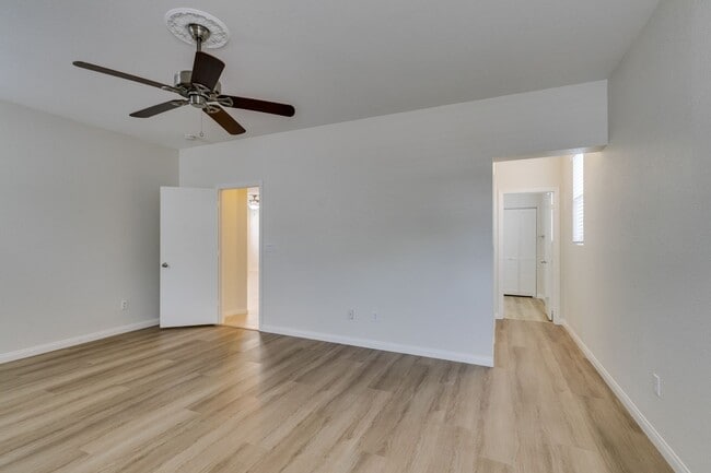 Building Photo - 3- Bedroom, 2- Bathroom single story home ...