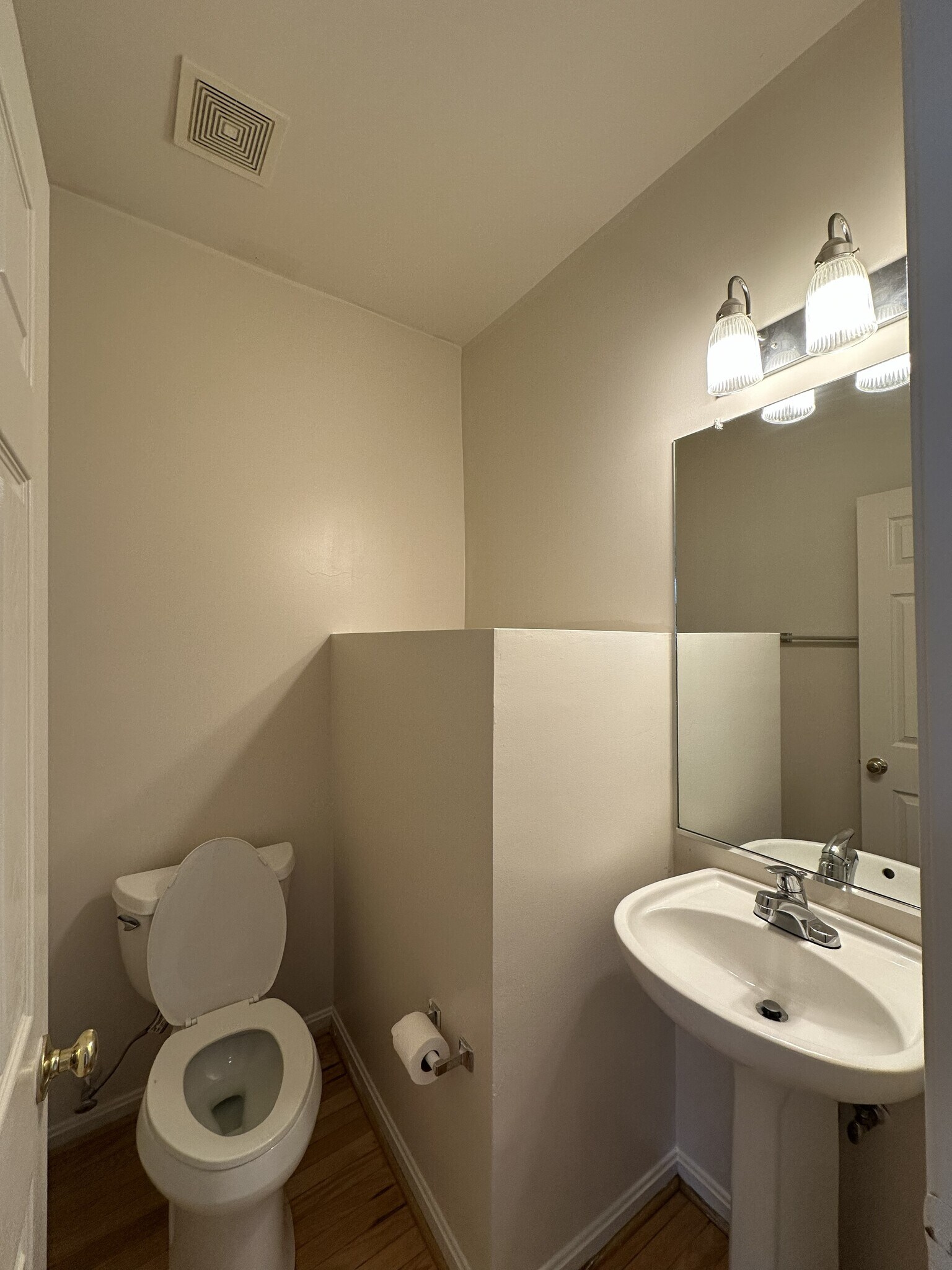 Building Photo - 420 Redland Blvd