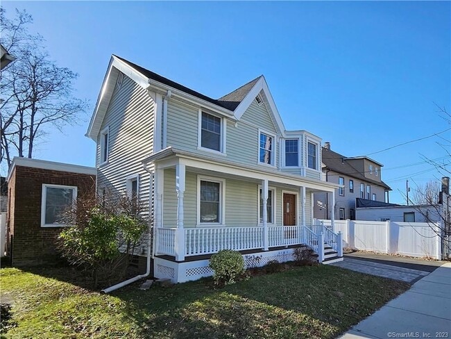 Primary Photo - 34 Woodland St