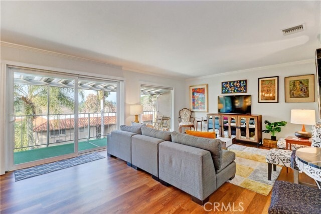 Building Photo - 881 Via Mendoza