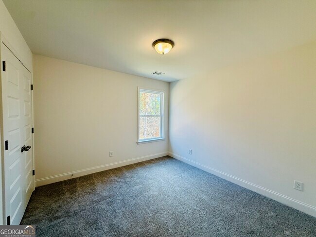 Building Photo - 7267 Millbrae Walk