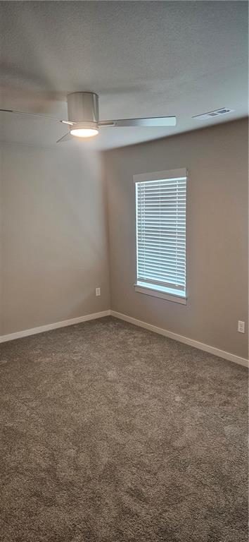 Building Photo - 5906 SW Coywolf St