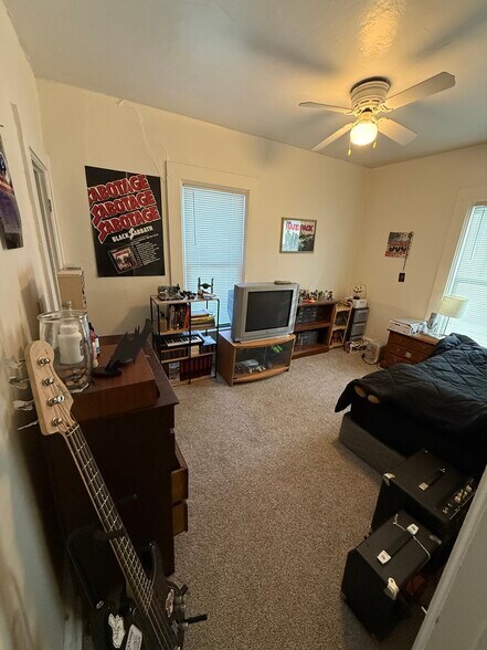 Building Photo - 134 Niagara St