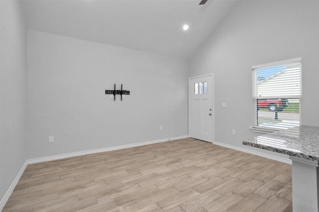 Building Photo - 16426 Eastchase St