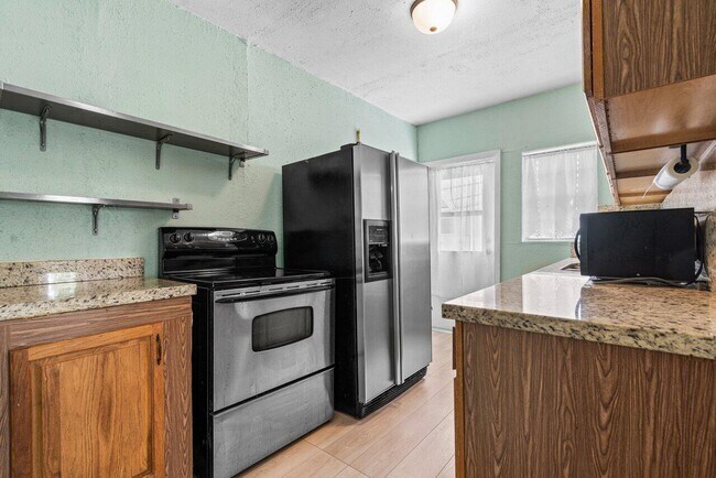 Building Photo - 410 Ocean Breeze
