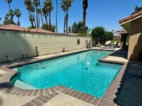 Building Photo - 324 Pso Primavera