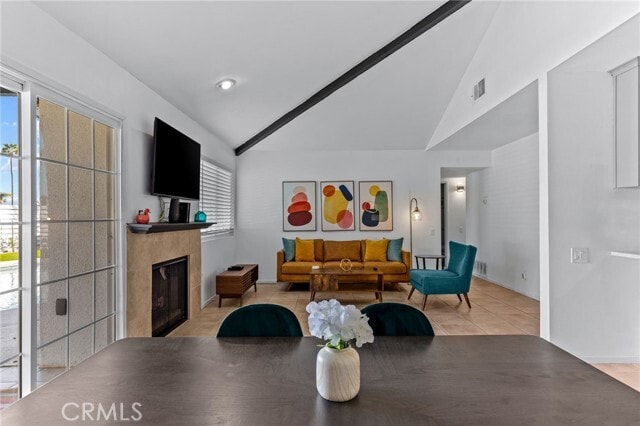 Building Photo - 2564 N Aurora Dr