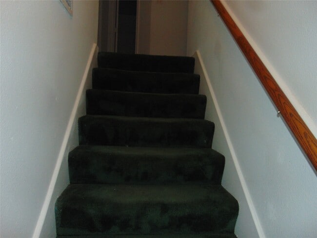 Building Photo - 8603 Rustling Leaves Dr