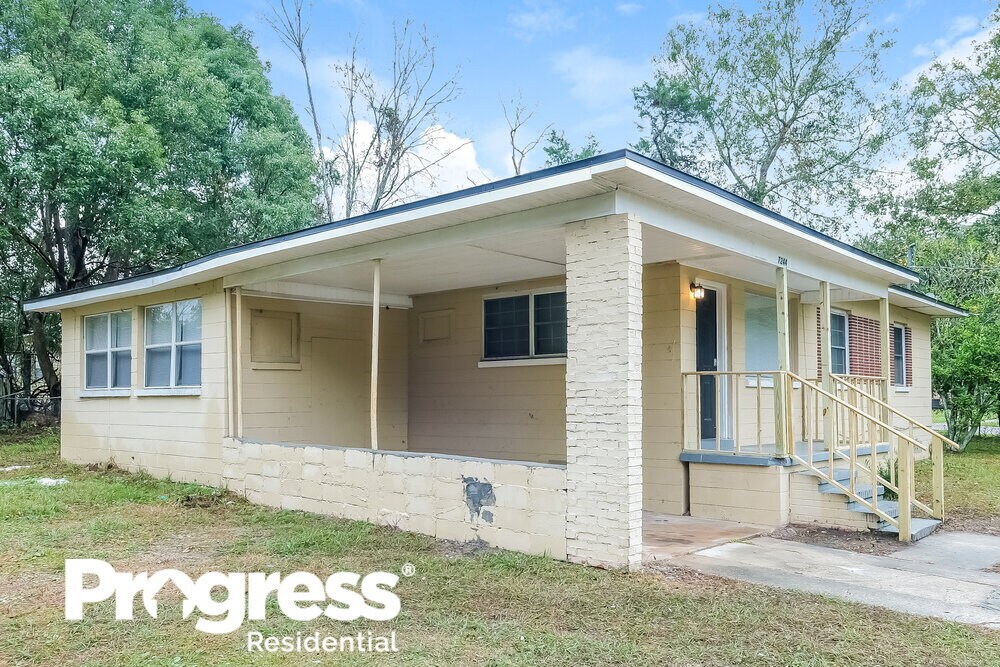 Building Photo - 7244 Rhode Island Dr E