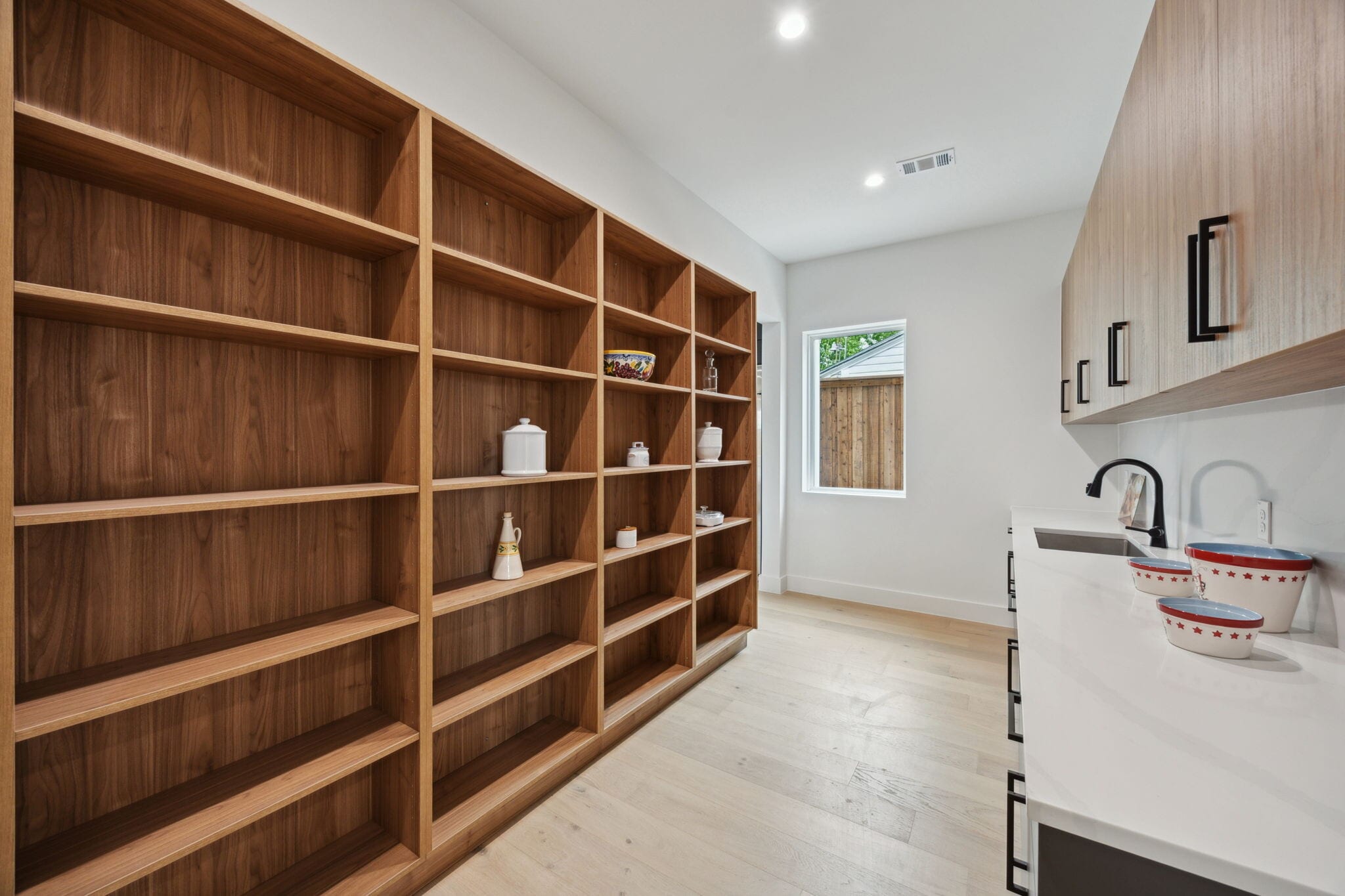 Building Photo - 3815 Hawick Ln