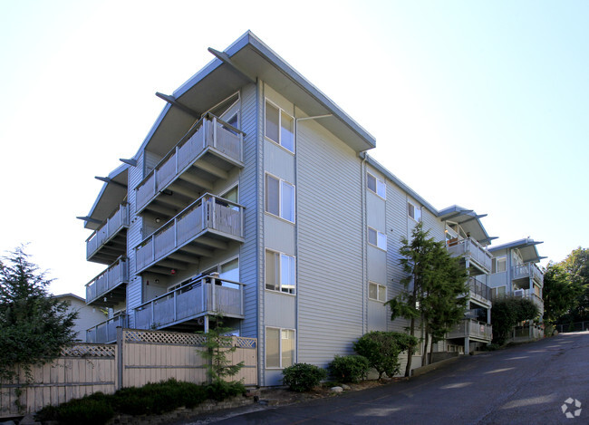 Building Photo - Beverly Cameron Apartments