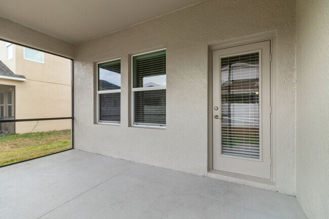 Building Photo - Spacious 4 bed, 3 Bath Terra Bella Home fo...