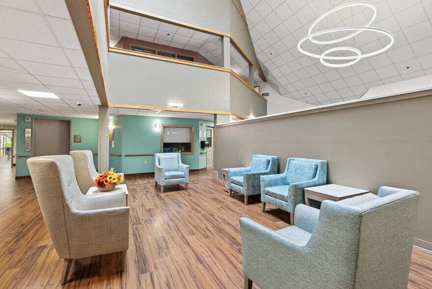 Building Photo - 300 E Bridge St