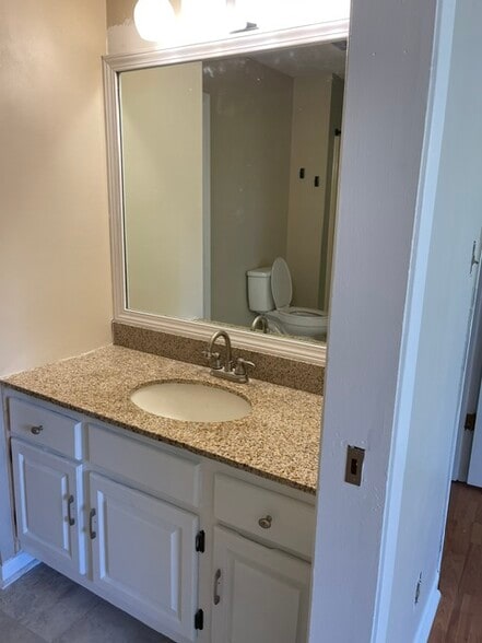 Half bath on main level - 1135 Breckenridge Dr