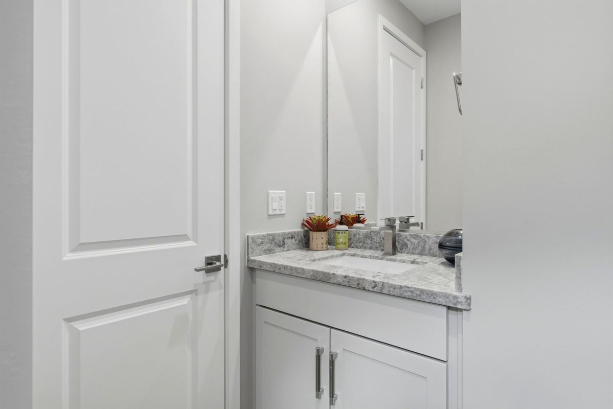 Building Photo - 943 Cumberwood Ct
