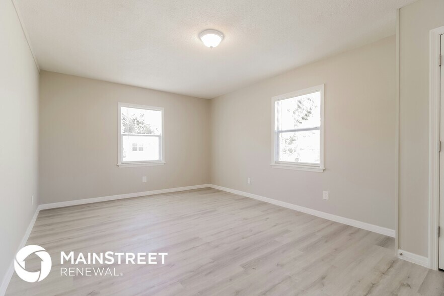 Building Photo - 466 Oxford Dr