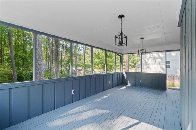 Building Photo - 1129 Pinehurst Rd