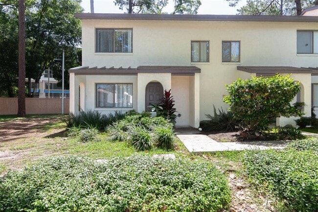 Primary Photo - 2635 SW 35th Pl