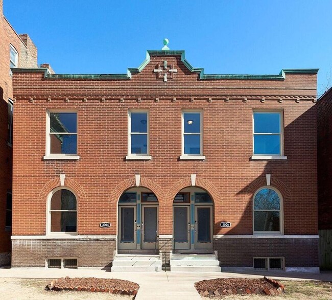 Primary Photo - 3004 McNair Ave