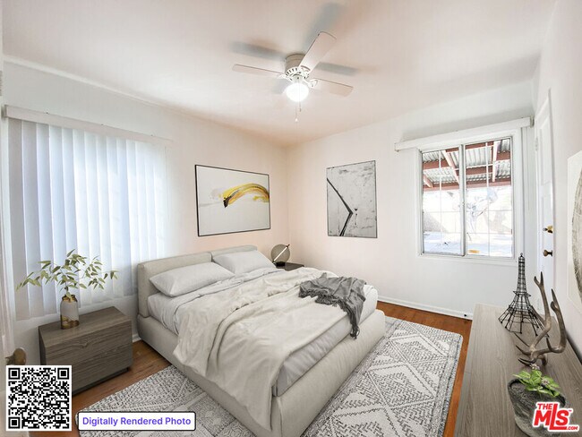 Building Photo - 3137 S Bentley Ave
