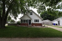 Building Photo - "Spacious 4-Bedroom 2 Bath with Finished B...